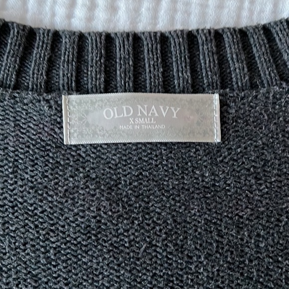 XS Old Navy Sweater - Picture 3 of 3